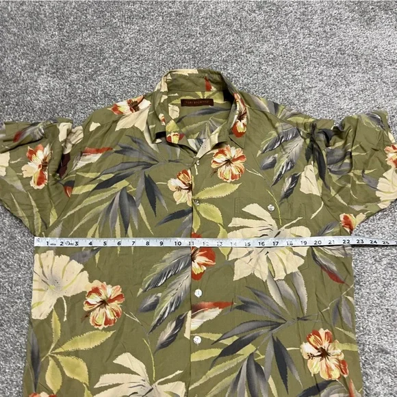 Tori Richard Shirt Mens Medium Green Floral Button Hawaiian Beach Camp Casual - Picture 3 of 5